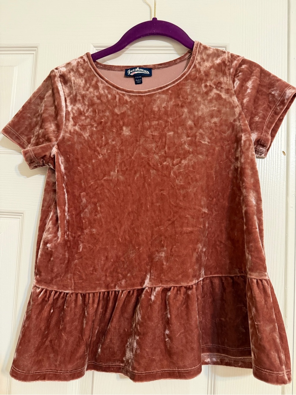 Kensie Crushed Velvet Peplum Top in Dusty Rose